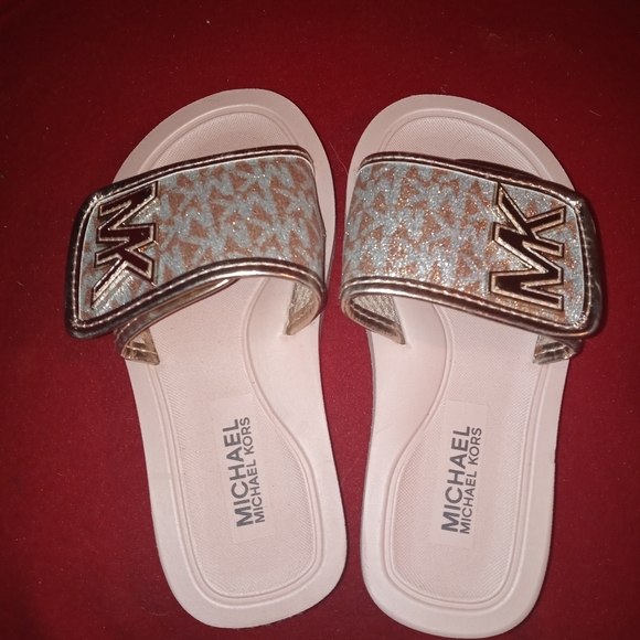 New Girls Michael Kors Slides sz11 - Picture 3 of 4